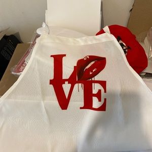 Love apron